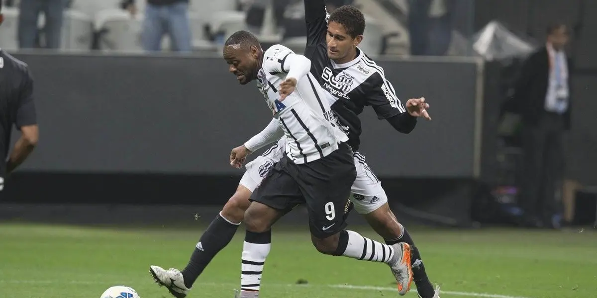 Atacante foi peça crucial do Timão em conquista importante de 2015