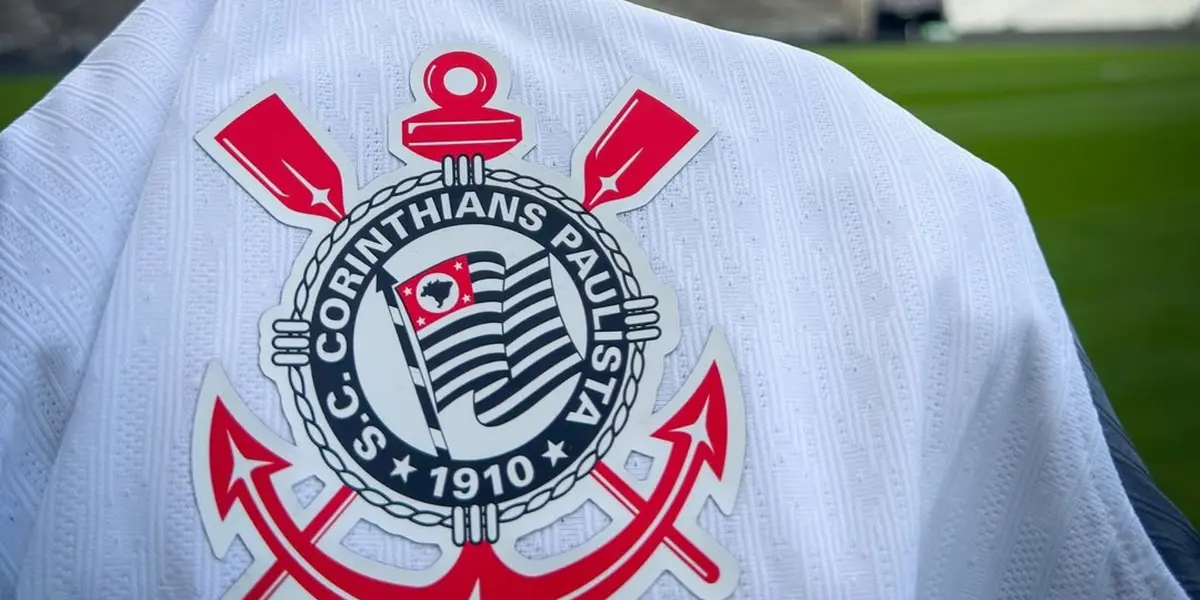 Camiseta do Corinthians e ao fundo a Neo Química Arena. Foto: Instagram