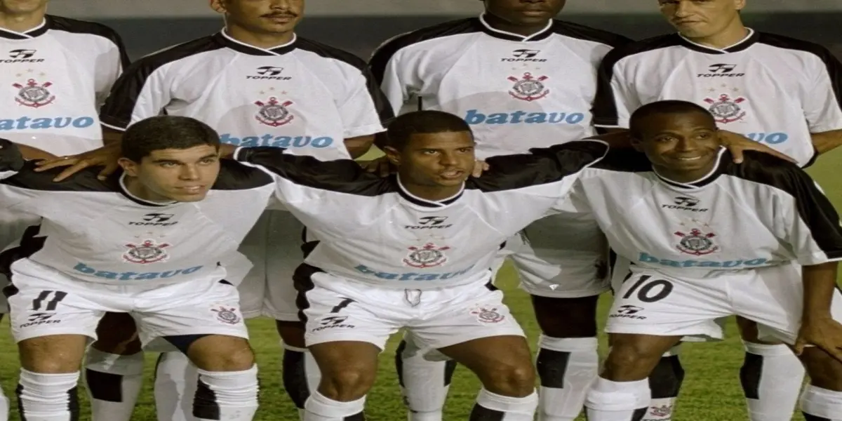 Campeão do mundo com a seleção brasileira em 2002, Vampeta foi ídolo do Timão