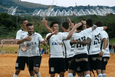 Chegou ao Corinthians com status de craque e agora terá que novamente provar a todos que tem futebol na segunda divisão
