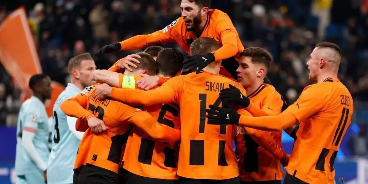 Clube quer manter Maycon no comando do meio campo