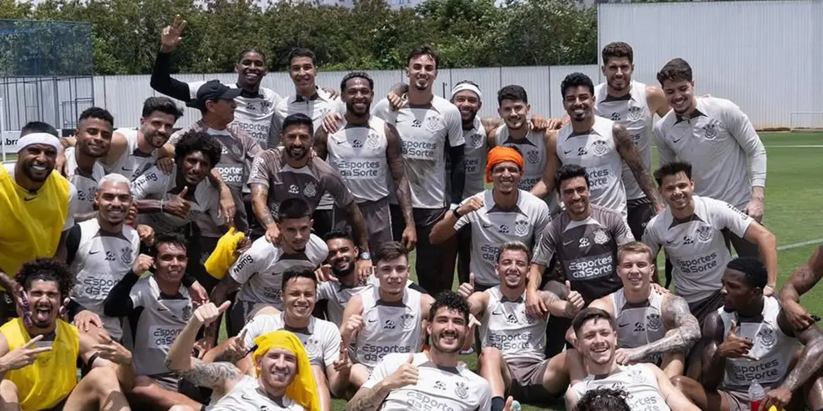 Elenco do Corinthians. Foto: Instagram