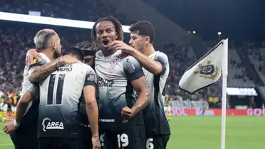 Equipe do Corinthians em partida na Neo Química Arena. Foto: Instagram