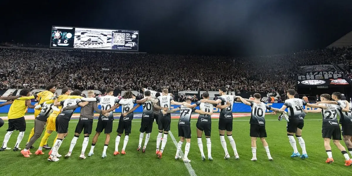 Equipe do Corinthians na Neo Química Arena. Foto: Instagram