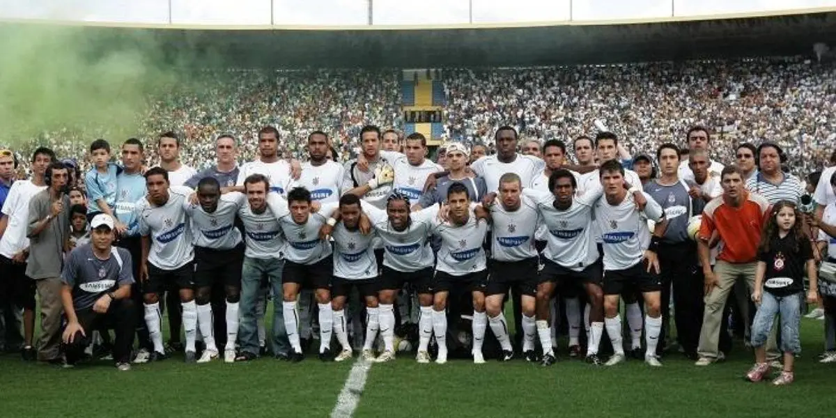 Ex-jogador fala sobre sua passagem no Timão e declara amor ao clube