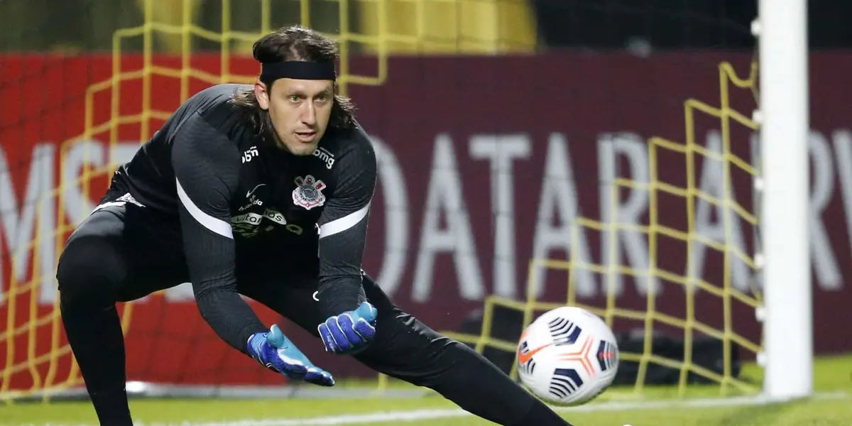 Fernando Lázaro treinou com um time, mas não deve conseguir repetir o time