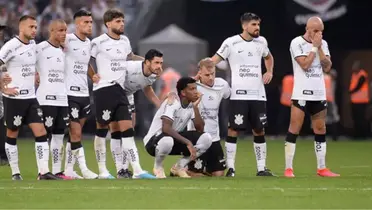 Jogador do Corinthians cometeu erro e foi muito criticado pela torcida