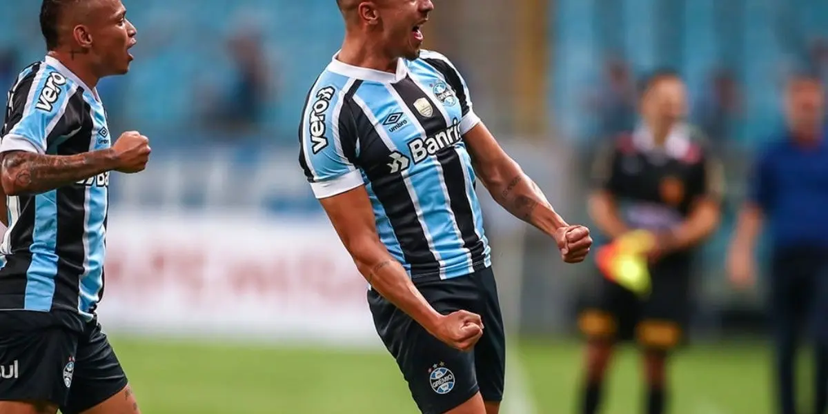 Jogador foi um dos destaques do Grêmio na temporada, mas pertence ao Athletico