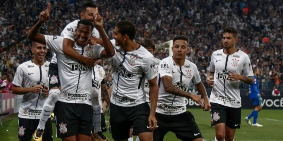 Jogador ganhou presente do Corinthians