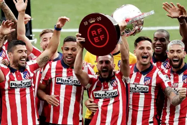 Jogadores do Atlético de Madrid comemoram título