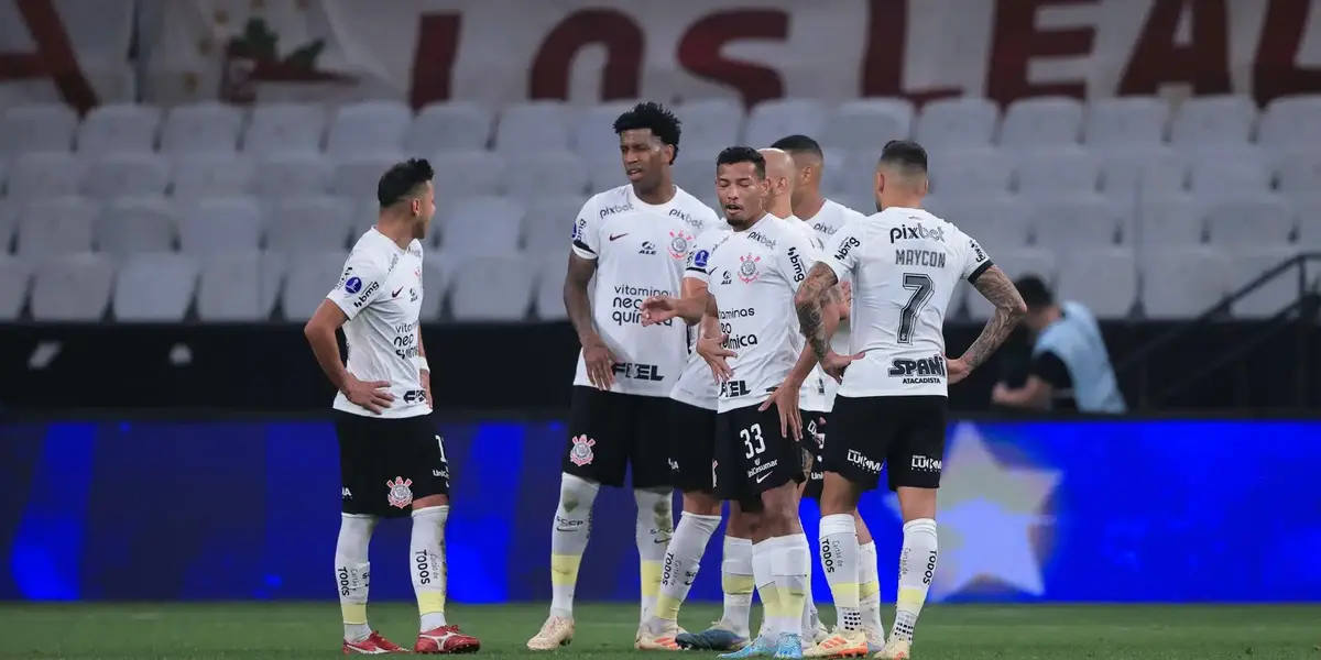 Jogadores do Corinthians após eliminação
