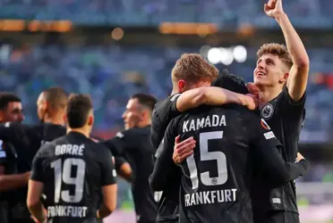Jogadores do Eintracht comemoram