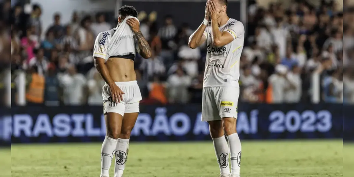 Jogadores do Santos após o rebaixamento