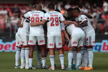 Jogadores do São Paulo reunidos