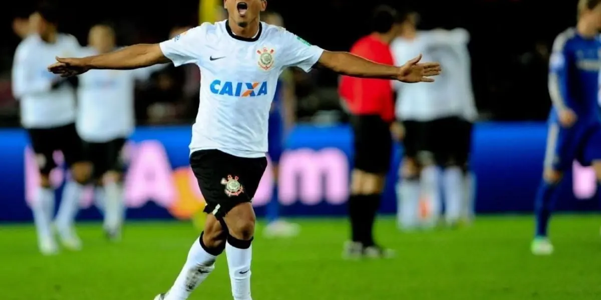 Campeão mundial pelo Corinthians é destaque na Série C de Minas Gerais