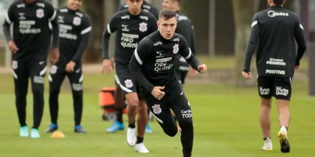 Lateral-esquerdo não teve boa temporada e lidou com bastante irregularidade dentro de campo