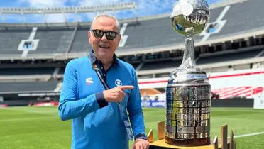 Luis Roberto, narrador da partida do Corinthians contra Barcelona-EQU. Foto: Instagram