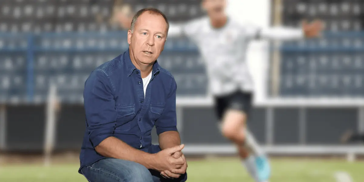 Mano Menezes vem encontrando dificuldades no comando do Timão