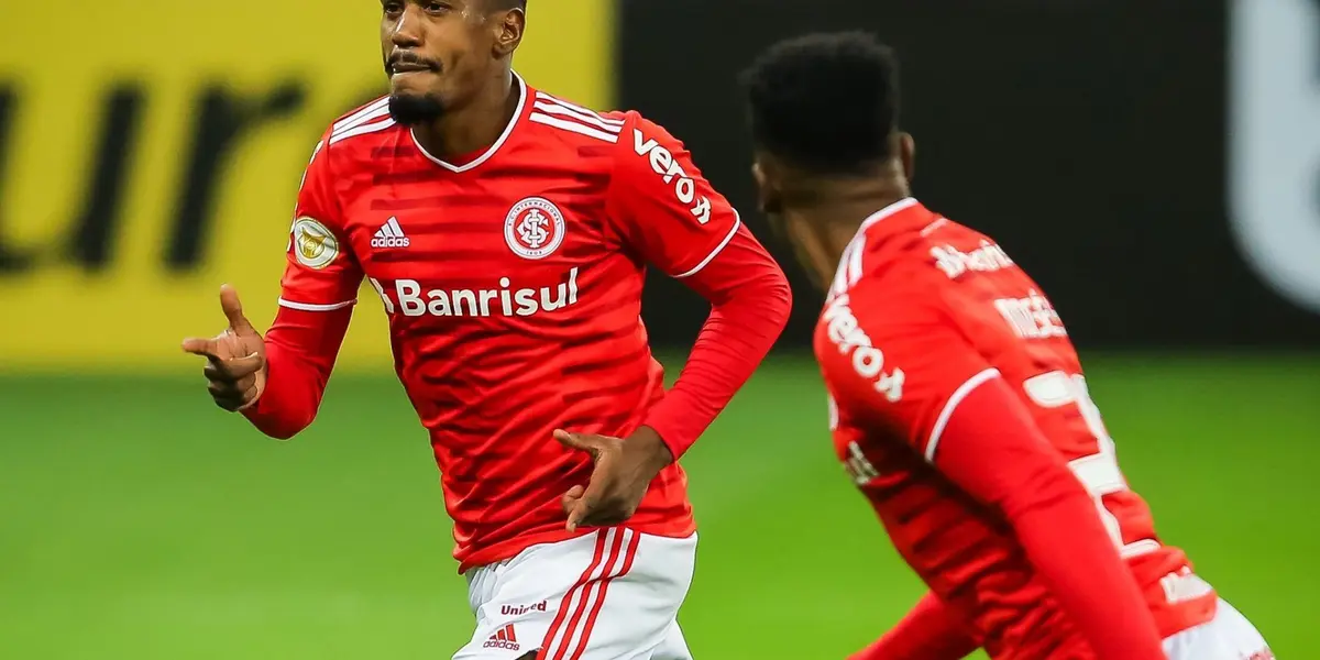 Meio-campista foi atleta regular do alvinegro paulista entre 2011 e 2014