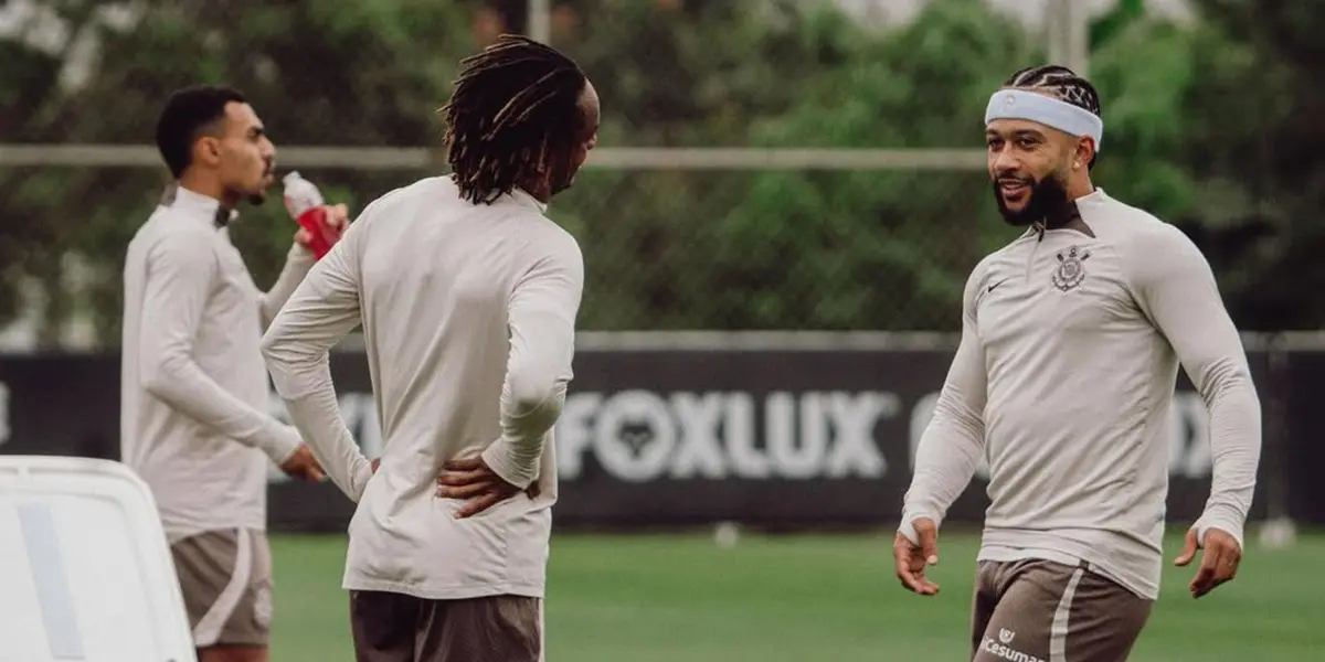 Memphis Depay, André Carrillo e Matheuzinho. Foto: Instagram