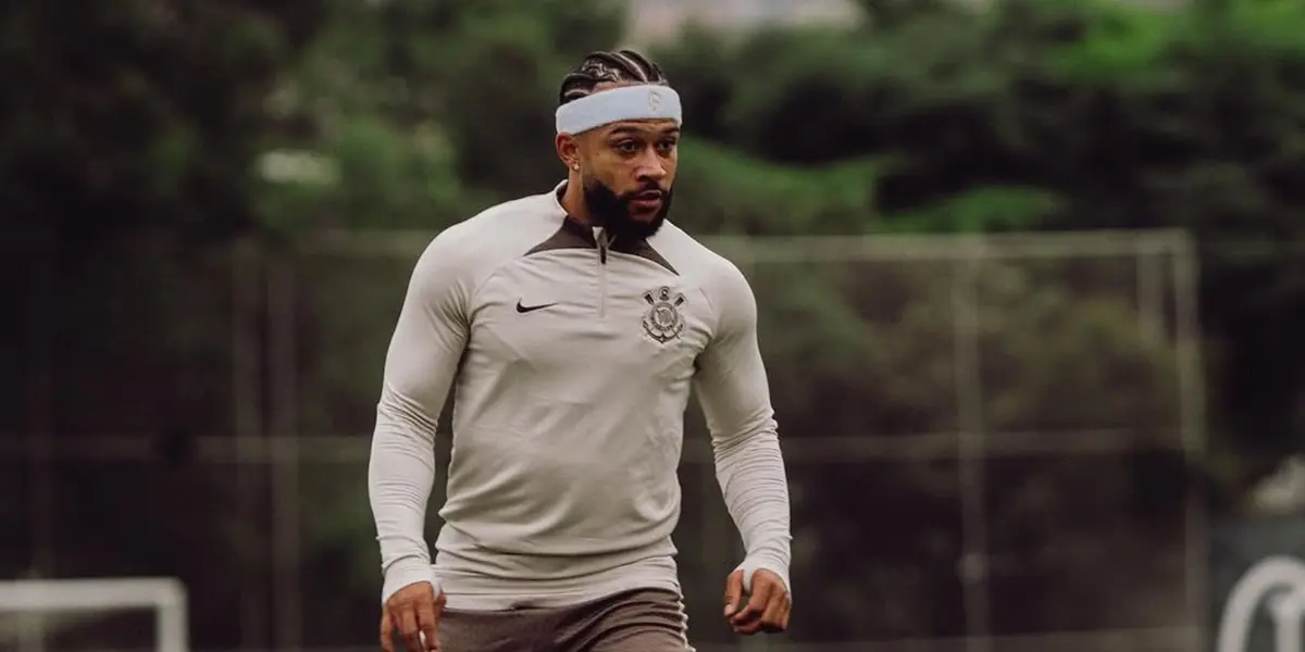 Memphis Depay em treino no CT do Corinthians. Foto: Instagram