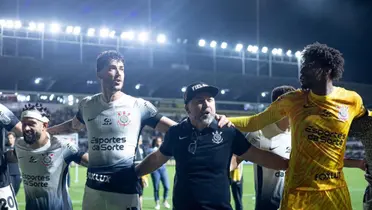 Memphis Depay, Gustavo Henrique, Augusto Melo e Hugo Souza. Foto: Instagram