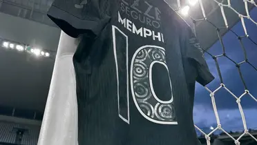 Nova camisa de Memphis Depay. Foto: Instagram