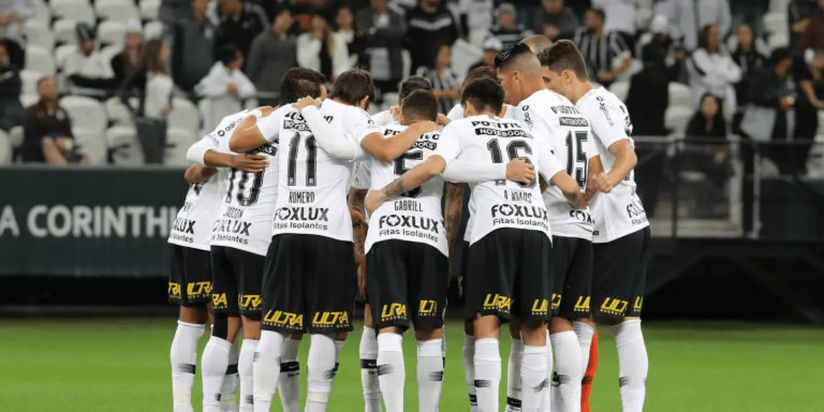 O lateral-direito não vem tendo oportunidades com Vanderlei Luxemburgo