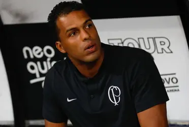 Quando Corinthians mais precisa da vitória, a partida pode custar a Libertadores, Fernando Lázaro pode acabar voltando ao comando por motivo inusitado