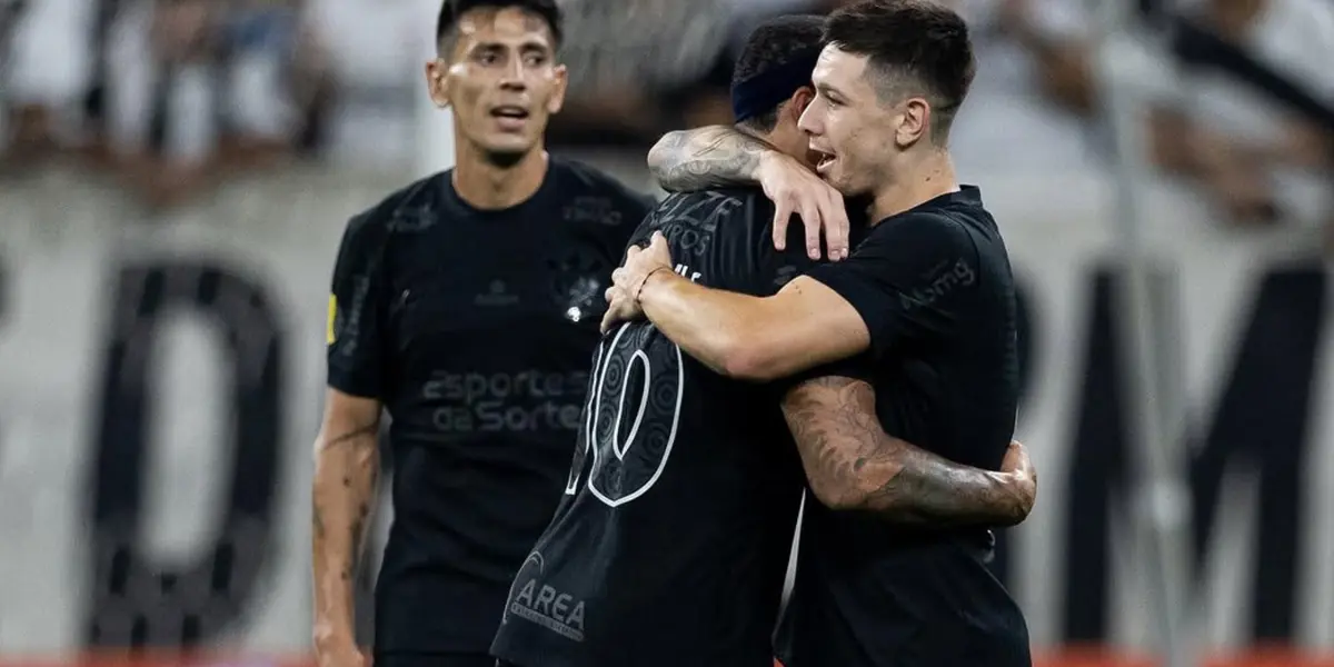 Rodrigo Garro, Memphis Depay e Fabrizio Angileri comemorando gol do Corinthians. Foto: Instagram