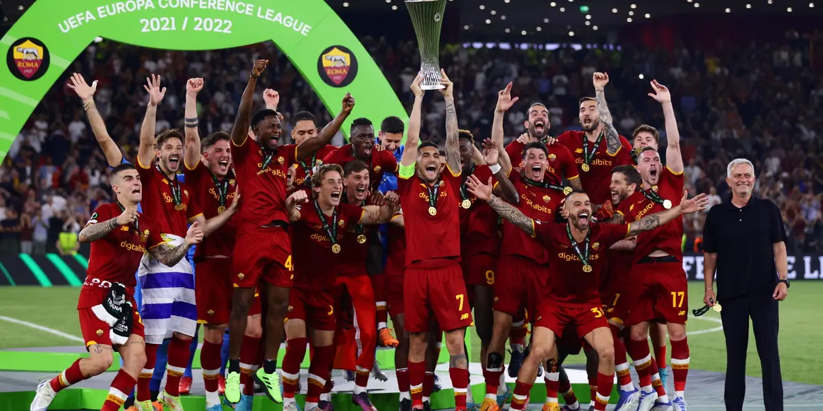 Romanos comemoram conquista da Conference em 2022