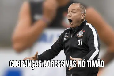 Técnico tem disparado cobranças com força no Corinthians