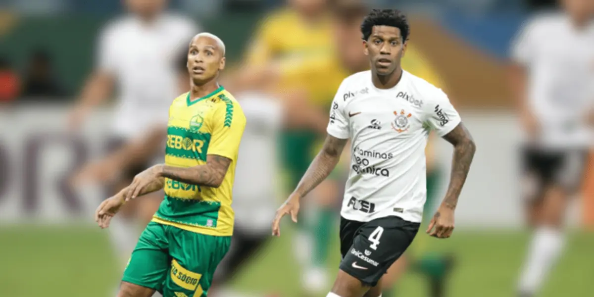 Treinador do Cuiabá demonstrou sua insatisfação após a derrota em casa